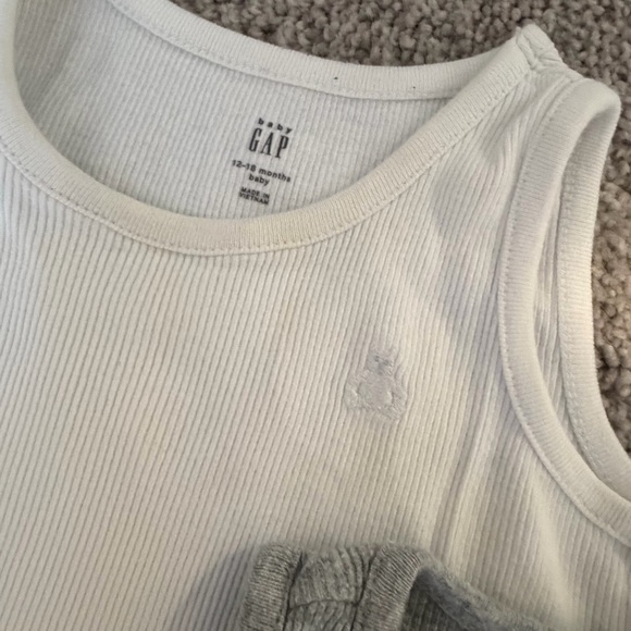 Baby Gap  Baby Boy Clothing Bundle Lot  Size 6-12m 
L - Picture 5 of 8